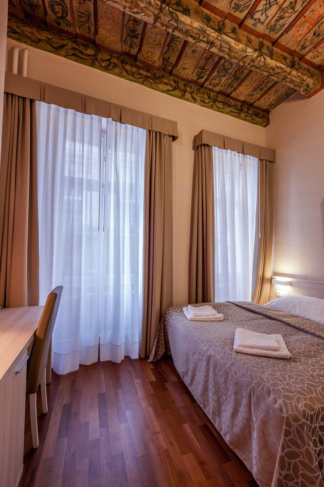 Boutique Aparthotel 3*